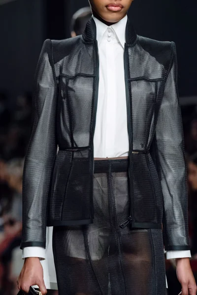 Look 74